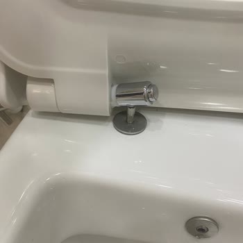 Seramiksan Luna Silva Tuvalet Kapağı Kısa Sürede Kırıldı Garanti Belgesi Yok