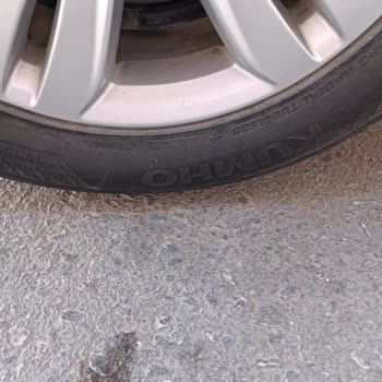 Satın Aldığım Lastikte Sürekli Taş Birikmesi Ve Çözümsüz Kalan Garanti Süreci