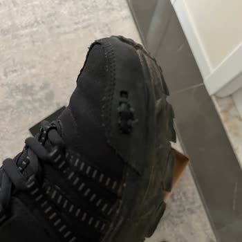 Garanti Kapsamındaki Ayakkabım Yırtıldı Değişim Talebim Reddedildi