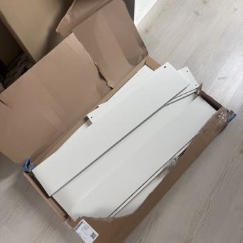 Teslim Edilen IKEA Dolabın Çatlak Çekmecesi İçin Garanti Kapsamında Acil Çözüm Bekliyorum