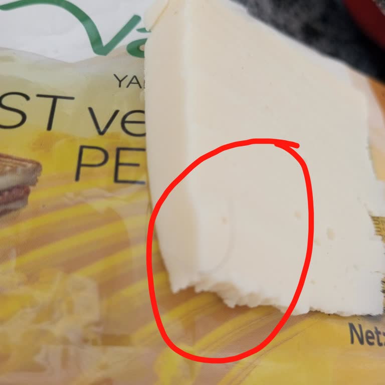 Otat Gıda Peynirde Kıl Çıktı, Şikayetim Bir Haftadır Yanıtsız Kaldı Mağduriyetim Sürüyor