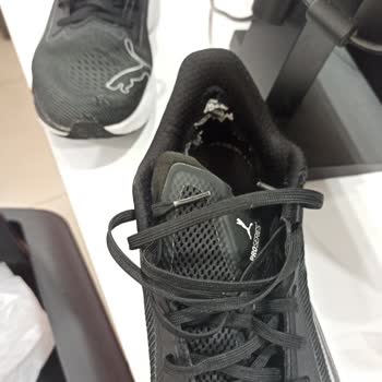 Ayakkabıda Yırtık Ve 26 Gündür Çözüm Bekleyen Müşteri Mağduriyeti