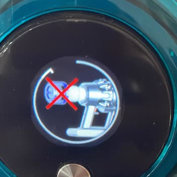 Dyson V15 Süpürge Sürekli 'Filtreyi Yıkayın' Uyarısı Veriyor, Kullanamıyorum