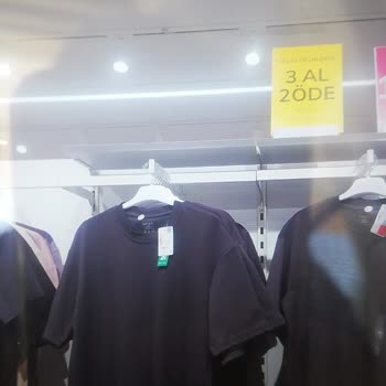 Kampanya Bilgilendirme Eksikliği Ve Mağaza Müdürünün Olumsuz Yaklaşımı Nedeniyle Mağduriyet