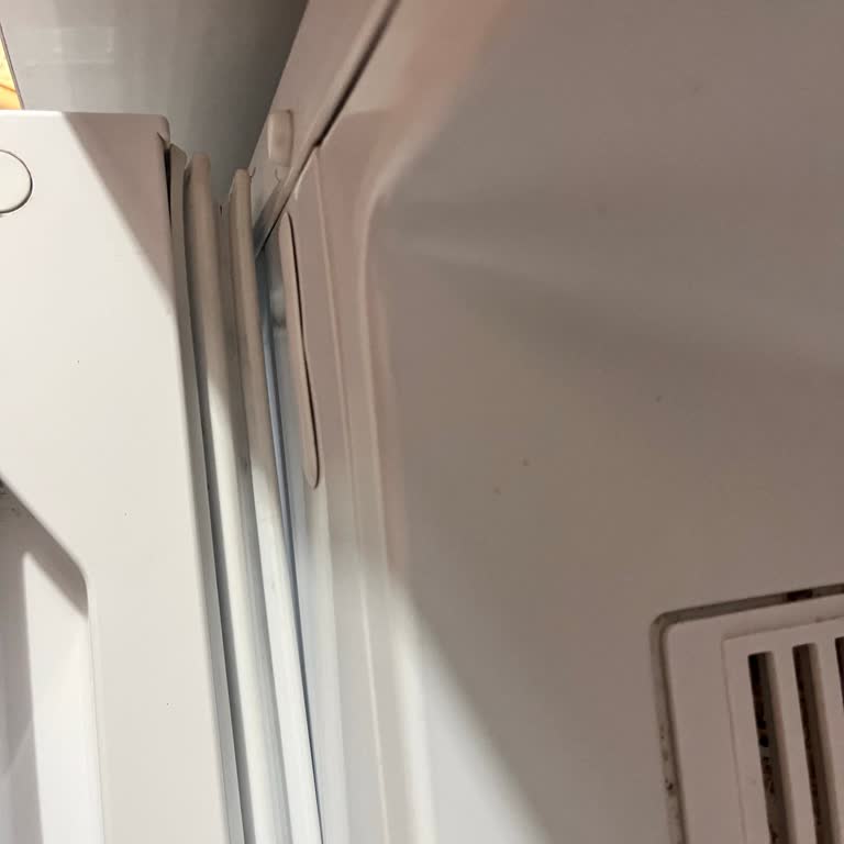Vestfrost Buzdolabı Kapak Sorunu 4 Servis Ziyaretine Rağmen Çözülmedi