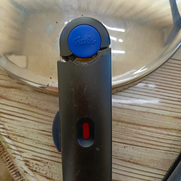 Fissler Düdüklü Tencere Sapı Kısa Sürede Kırıldı Üretim Hatası Mı