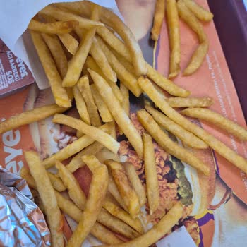 Popeyes'ten Aldığım Patatesler Bayat Ve Kurtlu Çıktı Müşteri Olarak Mağdur Edildim