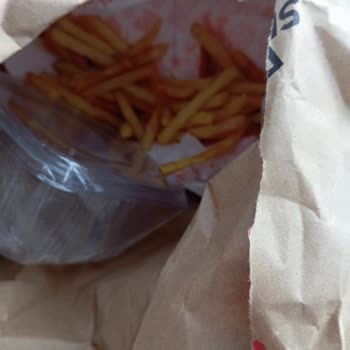 Her Siparişte Bayat Ve Eksik Ürün Sorunu Yaşanıyor