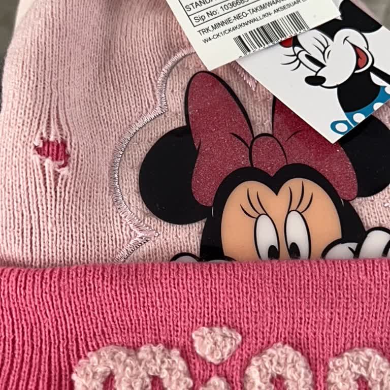 Aldığım Atkı Şapka Takımında Büyük Delik Çıktı Mağdur Oldum