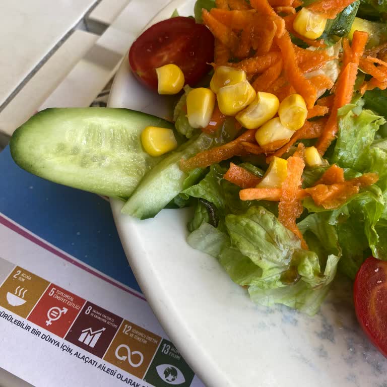 Hijyen Sorunu Ve Yetersiz Çözüm: Alaçatı Muhallebicisi'nde Yaşadığım Olumsuz Deneyim