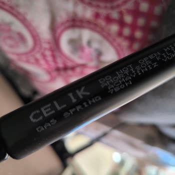 Çelik Gas Spring Amortisör Yağ Sızdırıyor Müşteri Hizmetlerine Ulaşamıyorum