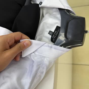 Özel Günlerimde Satın Aldığım Smokin Renk Akıtarak Mağduriyet Yarattı