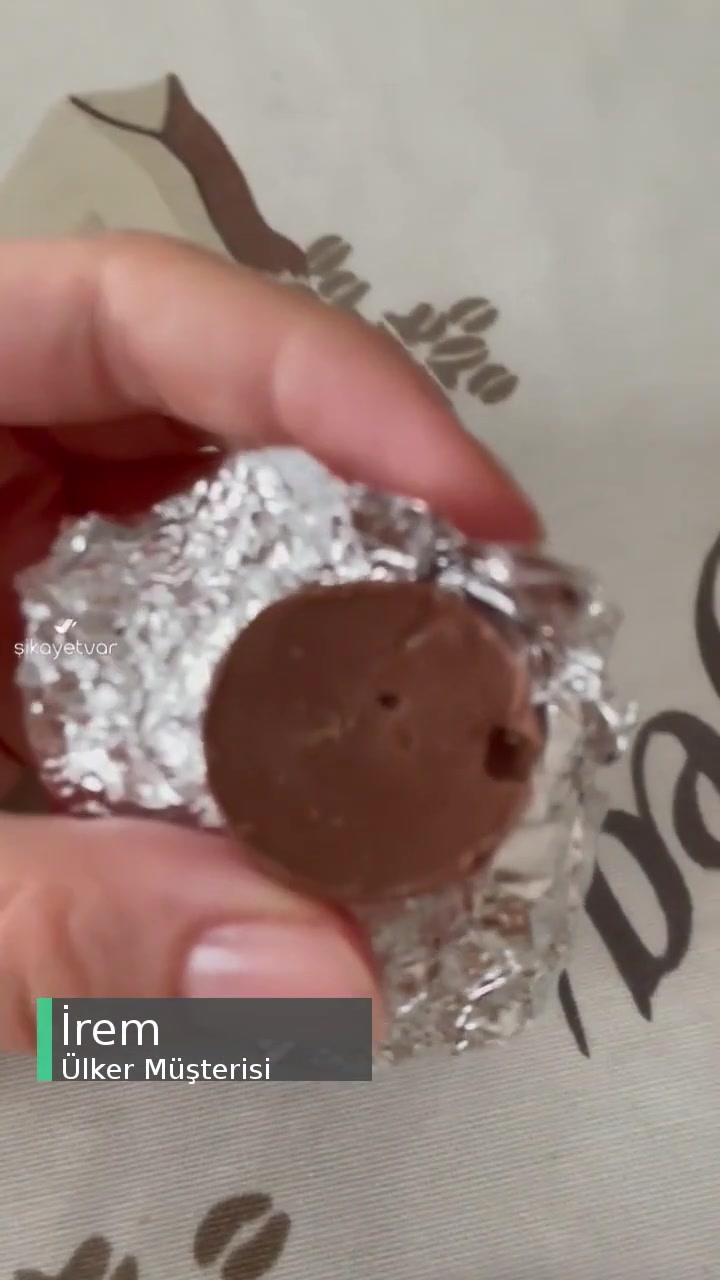 Ülker Ece Çikolatadan Kurt Çıkması videonun kapak resmi