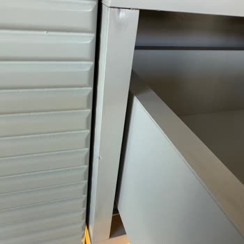 Hasarlı Mobilya Teslimatı Ve Saygısız Müşteri Hizmeti: Paramın İadesini İstiyorum