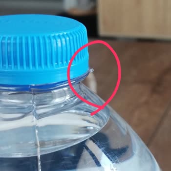 Buzdağı Su Şişelerinde Kapaklardaki Sivri Çıkıntılar El Kesilme Riski Yaratıyor