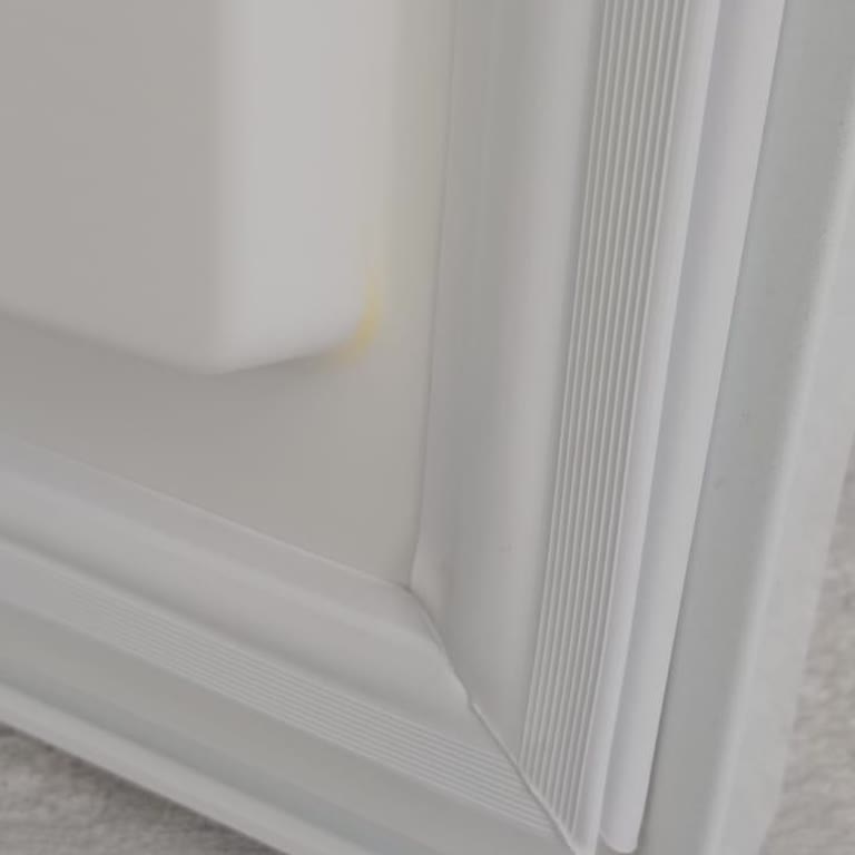 Siemens Buzdolabında Tekrarlayan Kapak Sararması Mağduriyeti