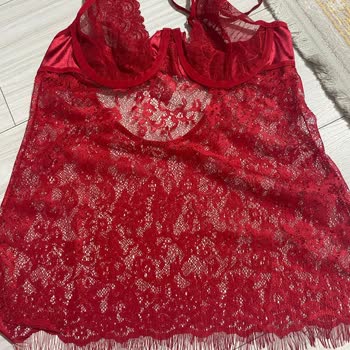 Gelen Ürünler Görsellerle Uyuşmuyor, İade Ve Geri Dönüş Sağlanmıyor