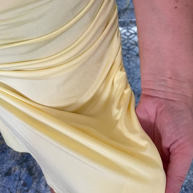 Sipariş Ettiğim Elbise Yerine Kalitesiz Ve Etiketsiz Ürün Gönderdiler İade Yapılmıyor