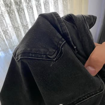 Aynı Noktadan Yırtılan Pantolonlarla Hayal Kırıklığı