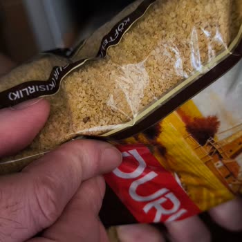 Son Kullanma Tarihi Geçmemiş Bulgurda Canlı Kurtçuklar Çıktı