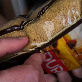 Son Kullanma Tarihi Geçmemiş Bulgurda Canlı Kurtçuklar Çıktı