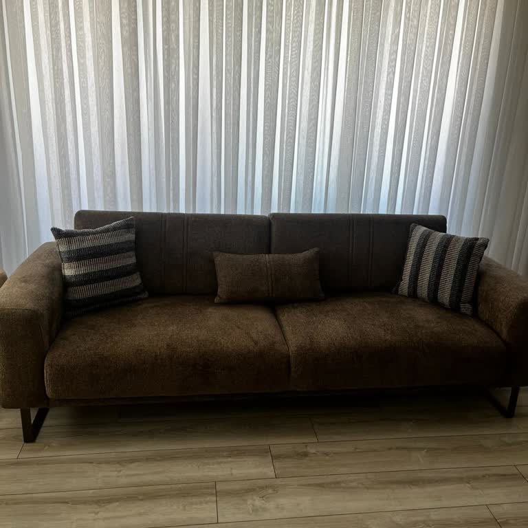 Hasarlı Koltuk Teslimatı Ve İade Talebinde Çözüm Sunulmadı, İletişimde Mağduriyet Yaşadım