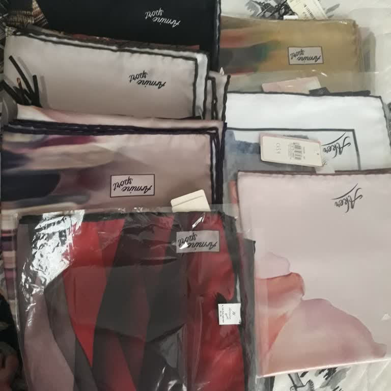 Eşarp Materyali Bilgilendirmesi ve İade Talebi Hakkında Şikayet