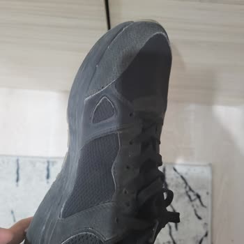 Kısa Sürede Yırtılan Ayakkabıma Çözüm Bekliyorum: Müşteri Mağduriyetim Giderilmeli