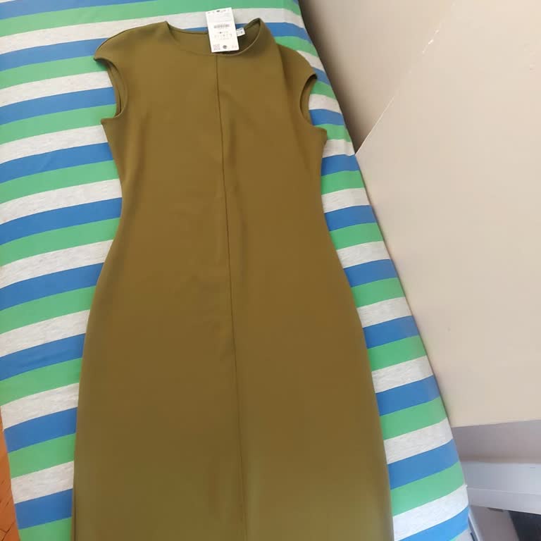 Zara Hatalı Elbiseyi Değişim Yerine Terzi İşlemiyle Çözmeye Çalıştı