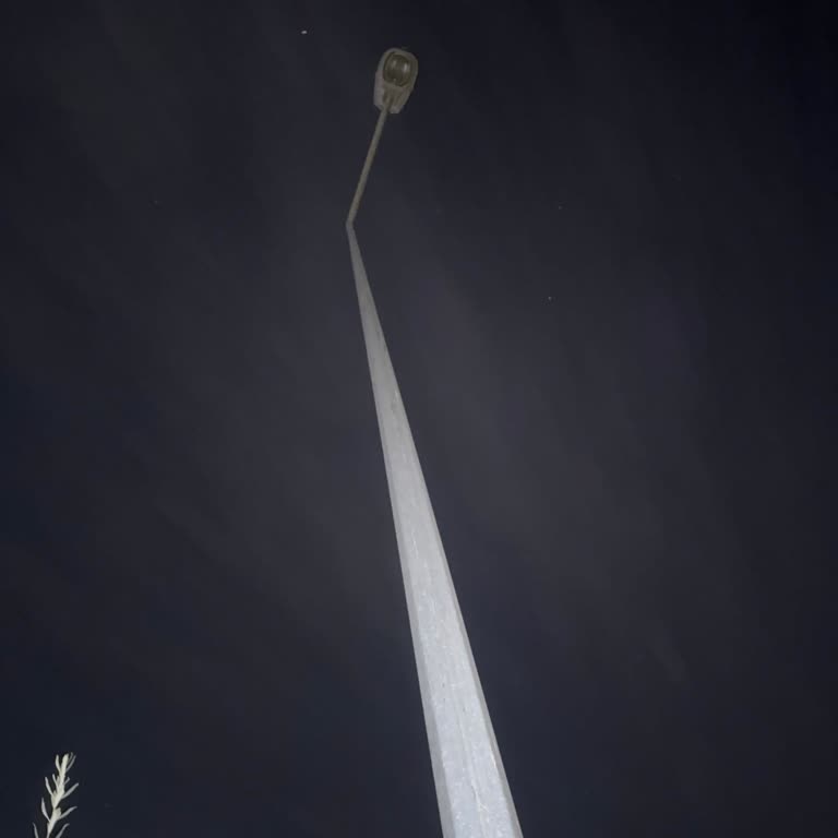 Sokak Lambalarındaki Sürekli Arızaya Kalıcı Çözüm İstiyoruz