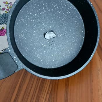 Taç Mutfak Yeni Alınan Tava Setinde Soyulma Problemi ve Ürün Değişim Talebi