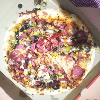 Yanık Ve Dağılmış Pizza Siparişi Sonrası Yetersiz İade Süreci