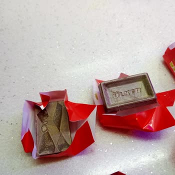 Aldığım Çikolataların Rengi Ve Tadı Bozuk Çıktı