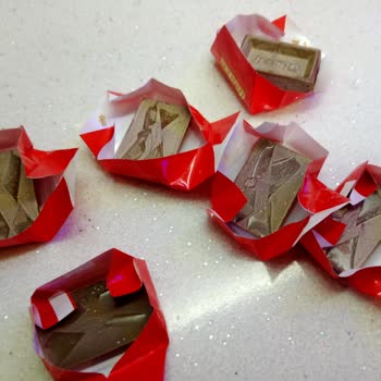 Aldığım Çikolataların Rengi Ve Tadı Bozuk Çıktı