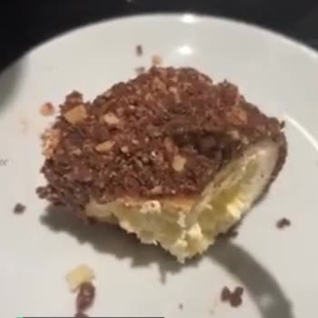 Starbucks Kitkat Pastası Tadı Çok Kötü
