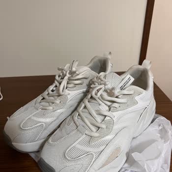 Kısa Sürede Deforme Olan Ayakkabı İçin Çözüm Bulunmuyor