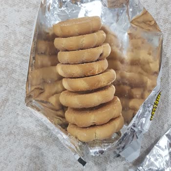 Aldığım Kurabiyenin İçeriği Eksik Ve Parti Numarası Silinmiş