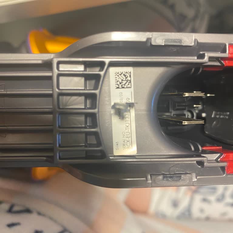 Servis Sonrası Dyson Süpürgemin Seri Numarası Değiştirildi Orijinalliği Sorgulanıyor