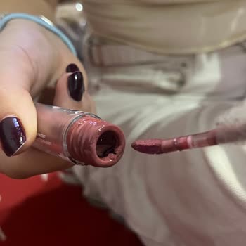 Satın Aldığım Nyx Rujun Rengi Ve Yapısı Orijinal Üründen Farklı Çıktı