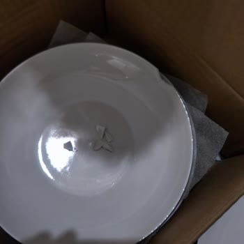 Kırık Tabaklar Ve Müşteri Hizmetlerine Ulaşamama Mağduriyeti