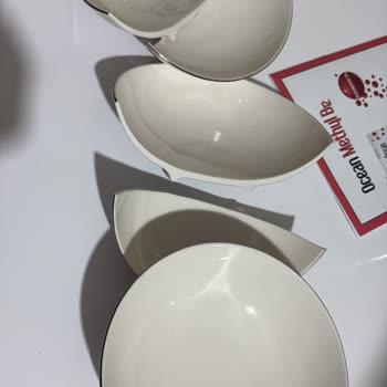 Kırık Tabaklar Ve Müşteri Hizmetlerine Ulaşamama Mağduriyeti