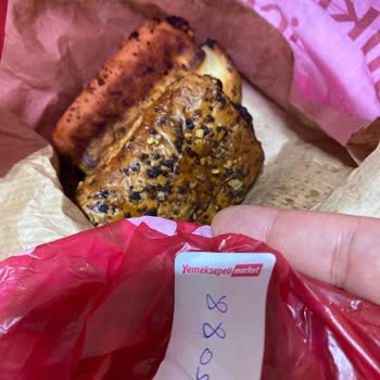 Bayat Ve Taze Olmayan Ürün Gönderildi, Sıcak Servis Beklentim Karşılanmadı