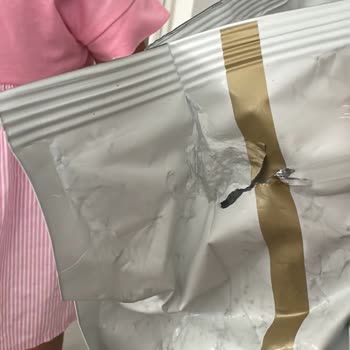 Patlak Kedi Maması Gönderimi Ve Yetersiz Müşteri Hizmeti