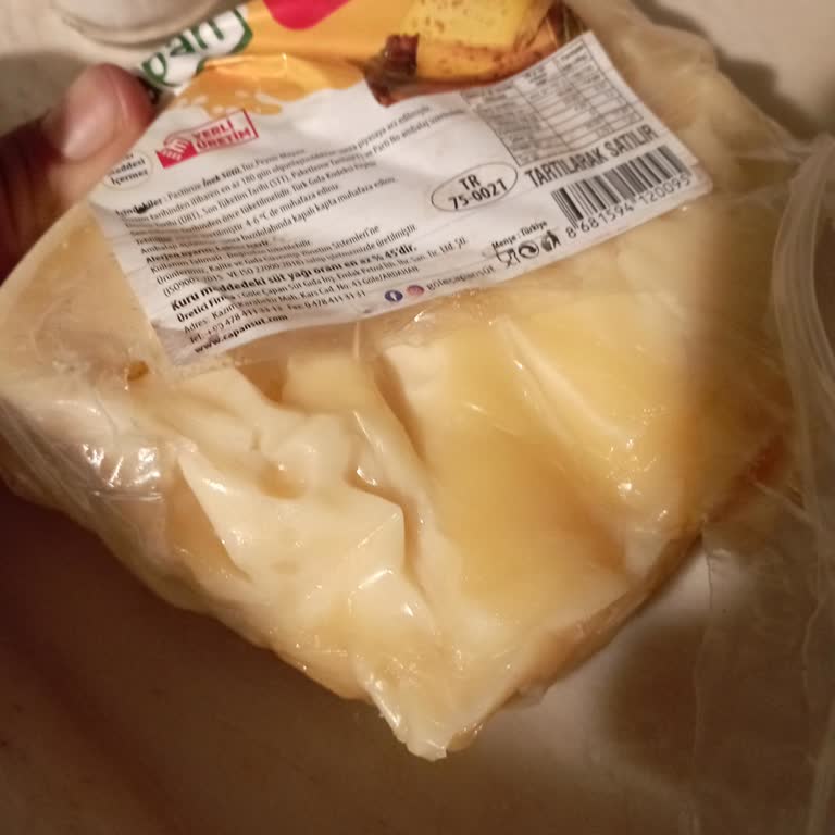 Bozuk Peynir Ve Yanlış İsimle Gelen Siparişe Yanıt Alamadım