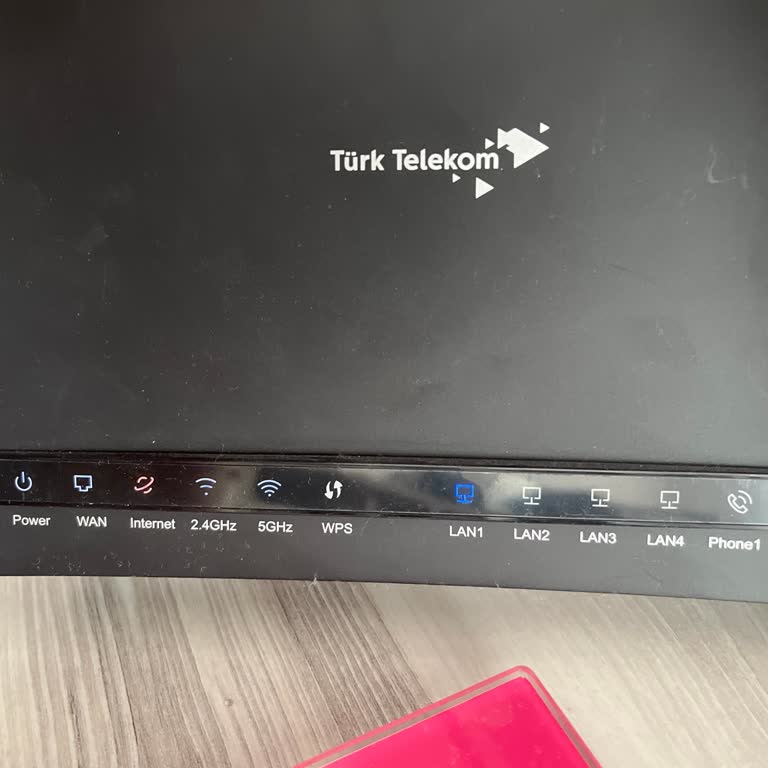 Apartman Genelinde 3 Gündür Süren İnternet Kesintisi Ve Müşteri Hizmetleri Mağduriyeti