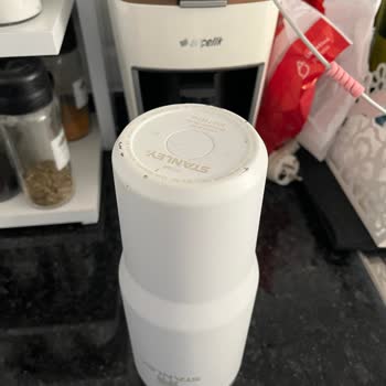 Kutupayısı Stanley Termos En Ufak Darbede Hasar Aldı!