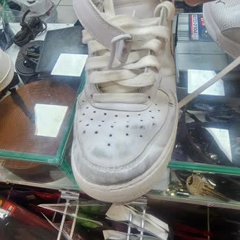 Kısa Sürede Parçalanan Nike Ayakkabıya Güven Sarsıldı