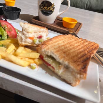 Eksik İçerikli Tost Ve Yetersiz Hijyen Nedeniyle Hayal Kırıklığı