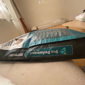 Son Tüketim Tarihi Olmayan Mama Paketi Hayal Kırıklığı Yarattı