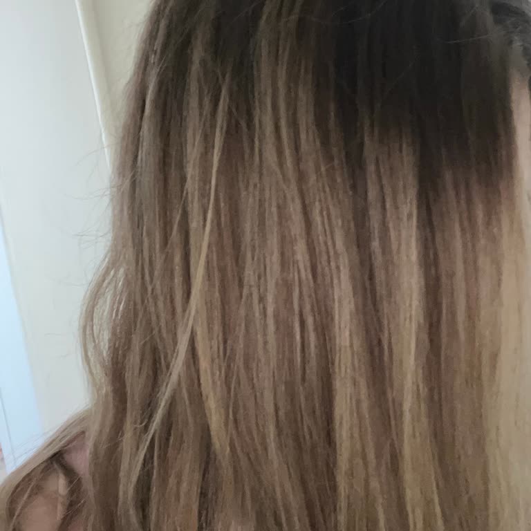 Kuaförde Yanlış Saç Rengi Ve Yetersiz Hizmet Sonrası Mağduriyet